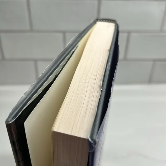 4/$20 The Bone Museum Travels in the Lost Worlds of Dinosaurs and Birds HC DJ - Picture 14 of 15